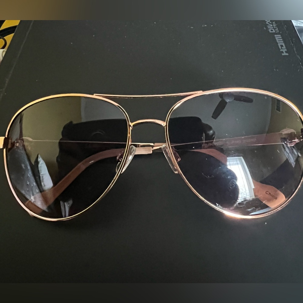 Jessica Simpson aviator sunglasses-NEW-rose gold